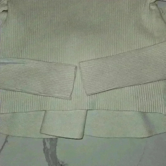 Club Monaco Ribbed Long Sleeve Crewneck Loose Fit Sweater Cream Size Small - Picture 4 of 10